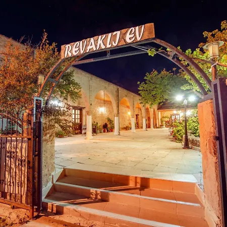 Revakli Ev Πανσιόν Rizokarpaso
