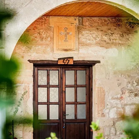 Revakli Ev 3* Rizokarpaso