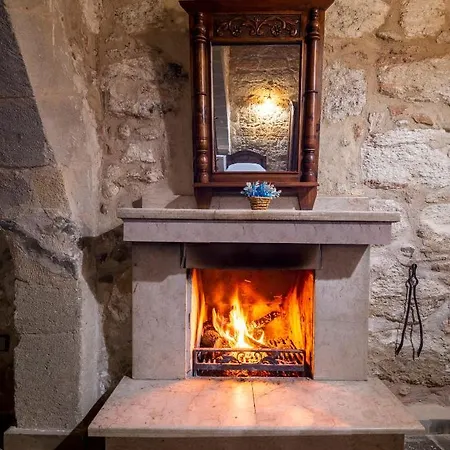 Revakli Ev Rizokarpaso