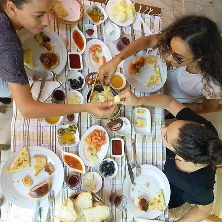 Revakli Ev Guest house *