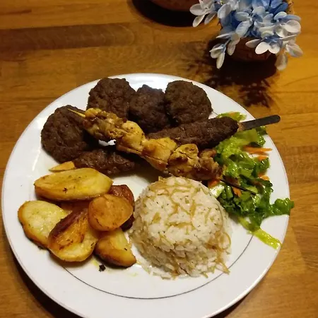 Revakli Ev 3* Rizokarpaso