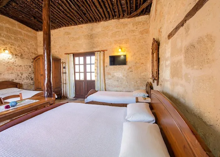 Revakli Ev 3* Rizokarpaso