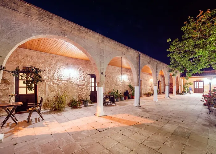 Revakli Ev ゲストハウス Rizokarpaso