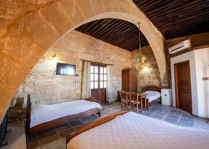 Revakli Ev 3* Rizokarpaso