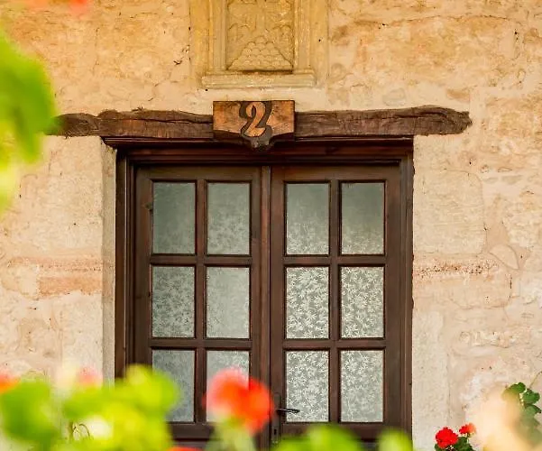 Revakli Ev 3* Rizokarpaso