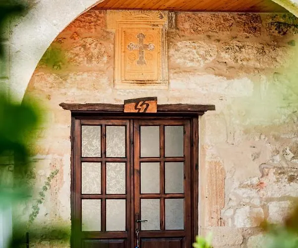 Revakli Ev 3* Rizokarpaso