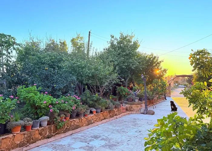 Revakli Ev Rizokarpaso